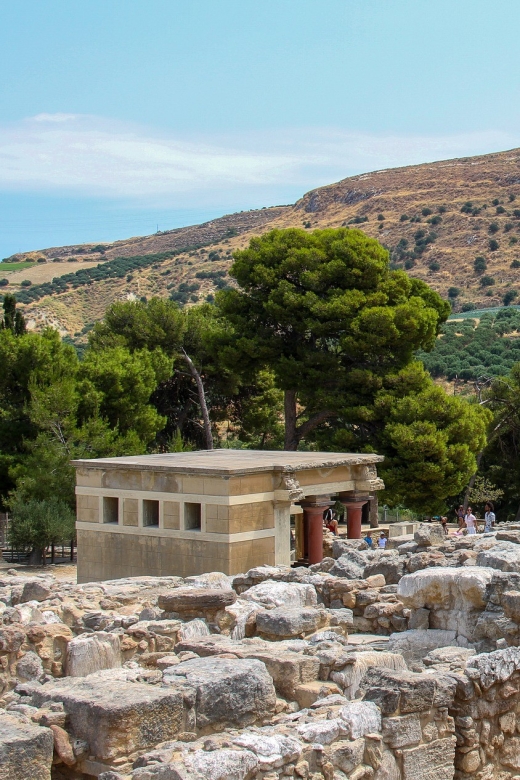 Crete: Knossos Palace & Heraklion Guided Tour - Three hours to shape your own Heraklion visit