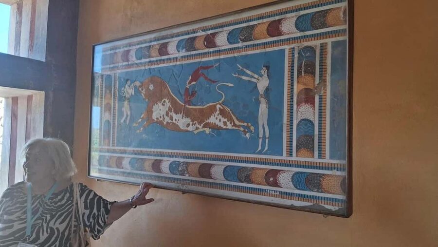 Crete: Knossos Palace, Winery & Olive Oil Tour with Lunch - Should you book the Knossos, wine, and olive oil tour?