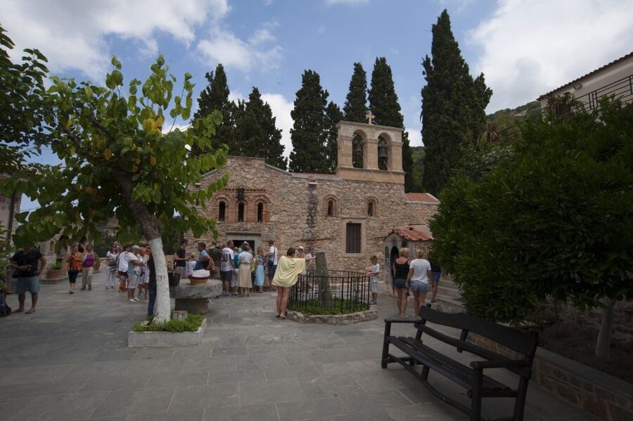 Crete: Lassithi Plateau & Kera Monastery Tour with Ceramics - The road into the Dikti Mountains