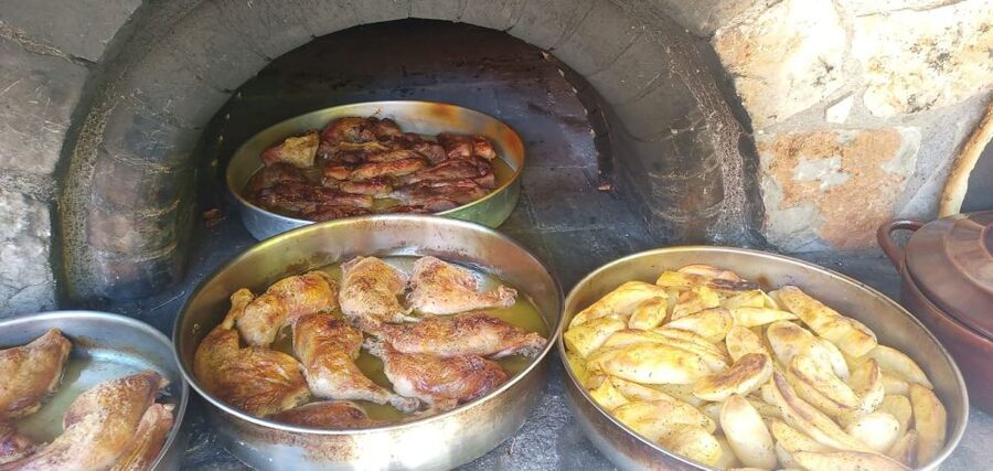 Crete: Sightseeing Day Trip with Cooking Lesson and Lunch - The Embasa gorge by 4x4