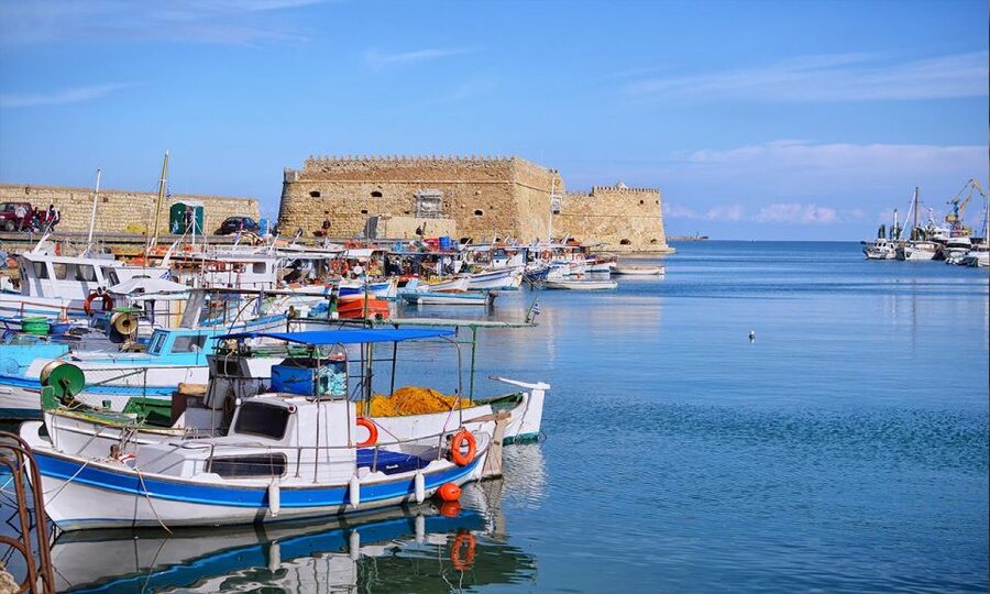 Day Trip To Heraklion City Center & Market & CretAquarium - Koules Fortress and the old Venetian harbor