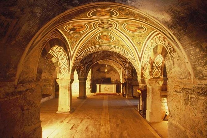 Delphi and Hosios Loukas Monastery Full Day Private Tour - Arachova in 30 minutes