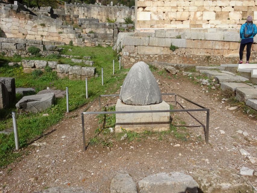 Delphi and Meteora: 2-Day Bus Tour from Athens - Guides, languages, and the pace of the tour