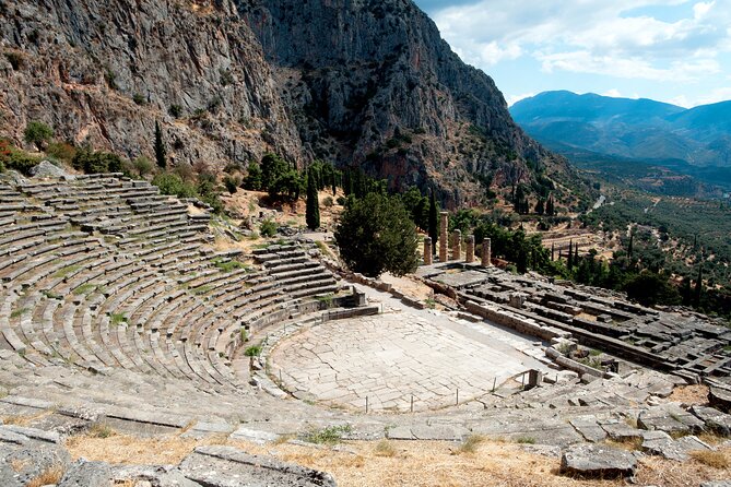 Delphi and Meteora, 2-Days Private Tour - Meteora’s monasteries on towering rock pillars