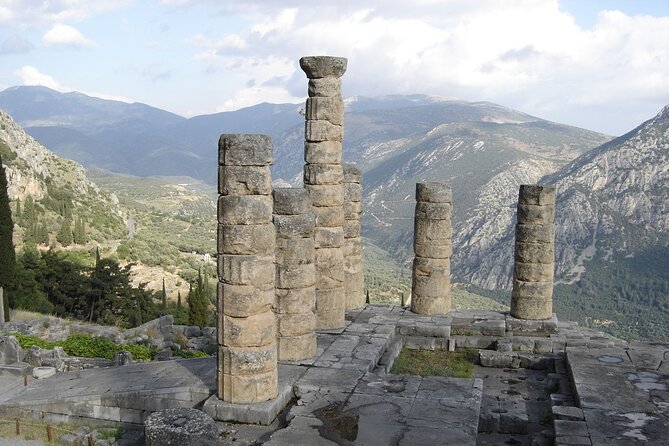 Delphi, Arachova and Levadia Krya Springs, Private Day Tour - Lunch in Delphi with a view toward the Gulf of Corinth