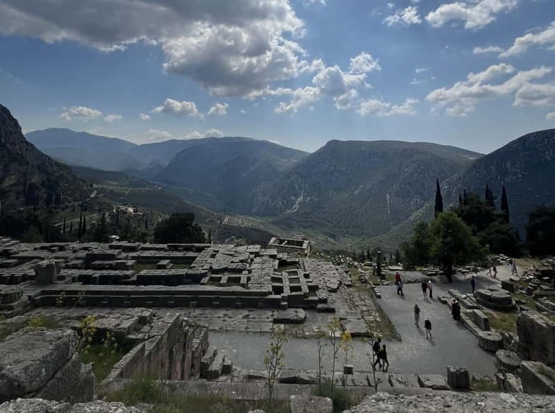 Delphi: Archaeological Site & Museum Ticket with Audio Tours - Start with the museum, then walk into ancient Delphi