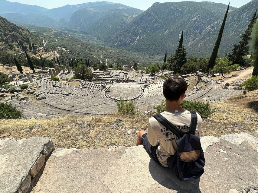 Delphi Small-Group Day Trip From Athens - Arachova, a quick mountain village stop