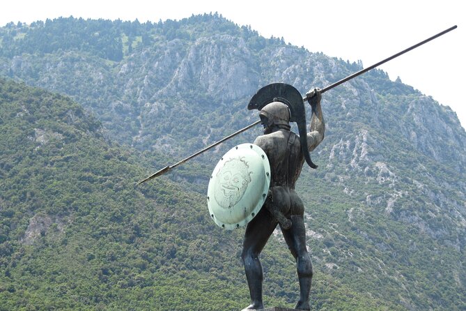 Delphi, Thermopylae, Corycian Cave 300 Spartans Tour - Arachova gives you a quick mountain introduction