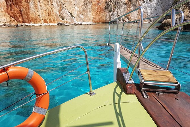 "Dreamy cruise"Daily Cruise from Argostoli harbour with a traditional Greek boat - Lunch is simple Greek cooking, not formal dining