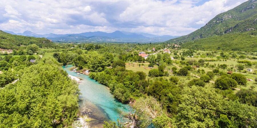 Epirus: Easy Rafting Experience on the Voidomatis River - What guides add to the experience