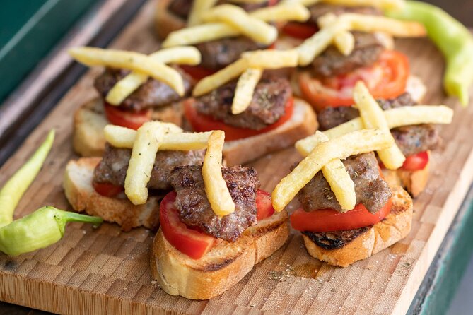 Explore the hidden food gems of Athens - Who should book this experience?