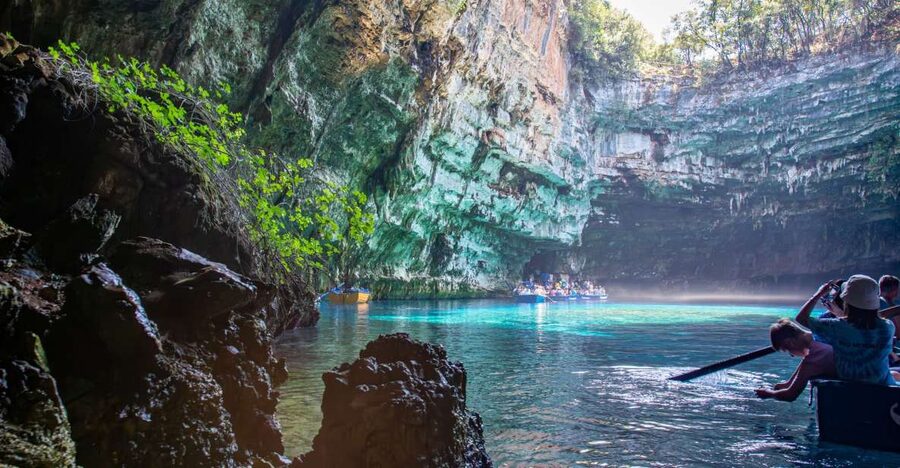From Argostoli: Melissani Lake & Drogarati Caves Tour - Why Melissani Lake makes this four-hour trip worthwhile