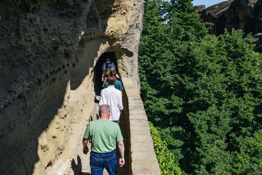 From Athens: Delphi and Meteora 2-Day Guided Tour - Why this two-day route works