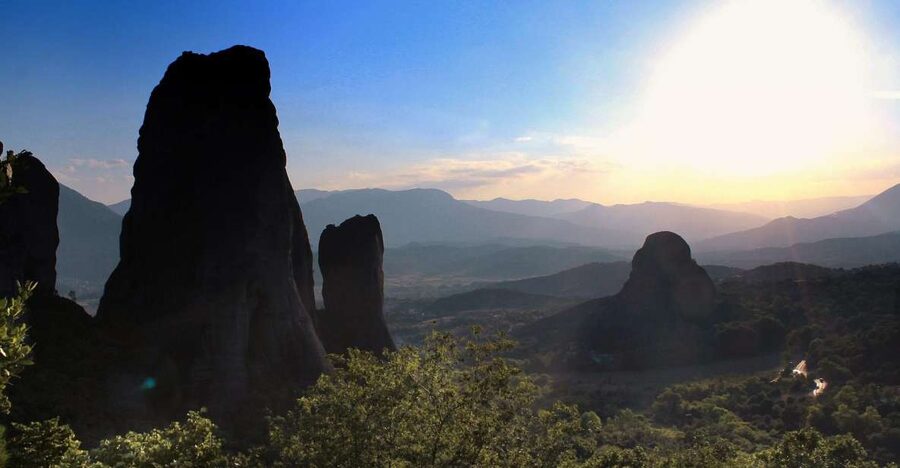 From Athens: Delphi and Meteora 2-Day Tour with Hotel - The road from Athens through Arachova