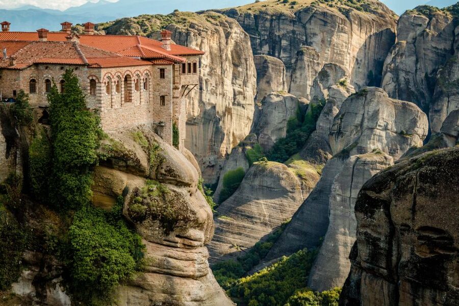 From Athens: Delphi and Meteora 2-Day Tour with Hotel - What $259 really buys you
