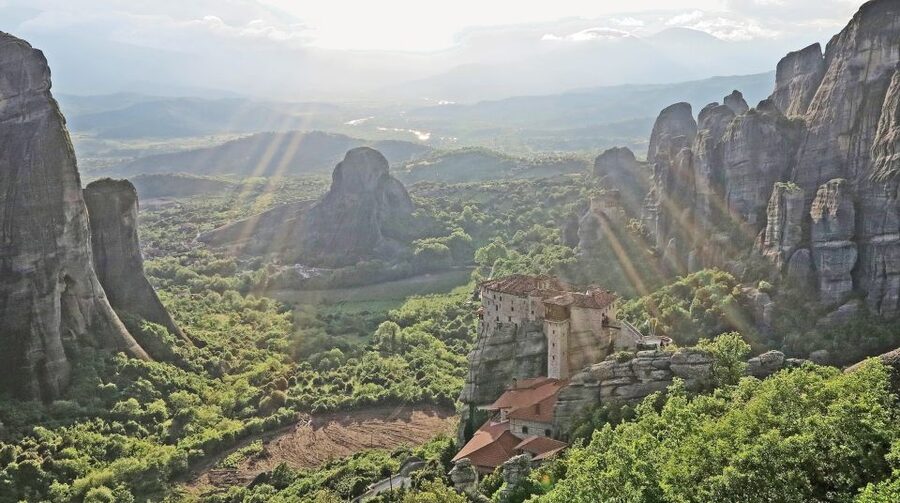 From Athens: Delphi and Meteora 2-Day Tour with Hotel - Who will enjoy this tour most