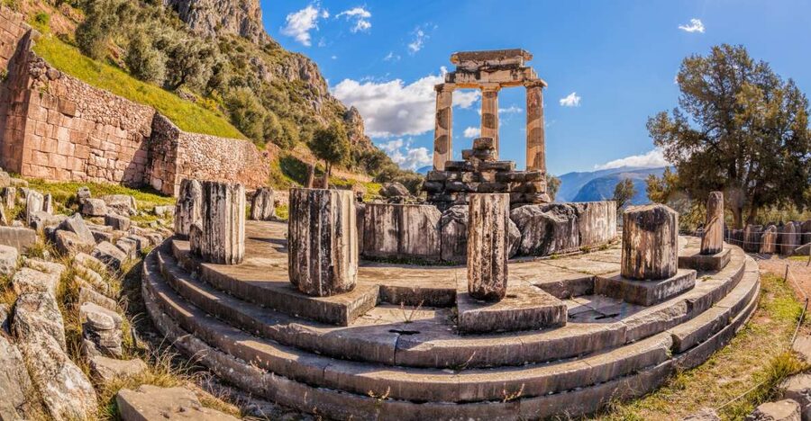 From Athens: Delphi Full Day V.R. Audio Guided Tour - Key points to know before you book