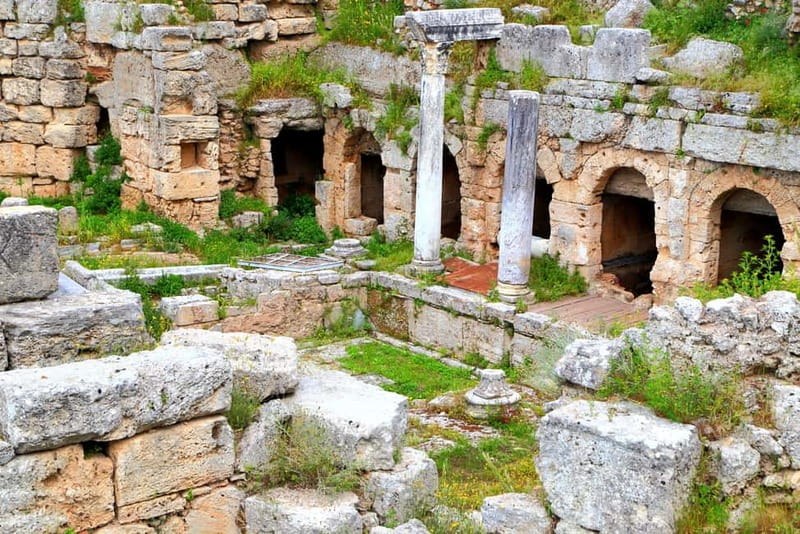 From Athens: Explore Ancient Corinth & Charming Nafplion - How the guide affects the experience