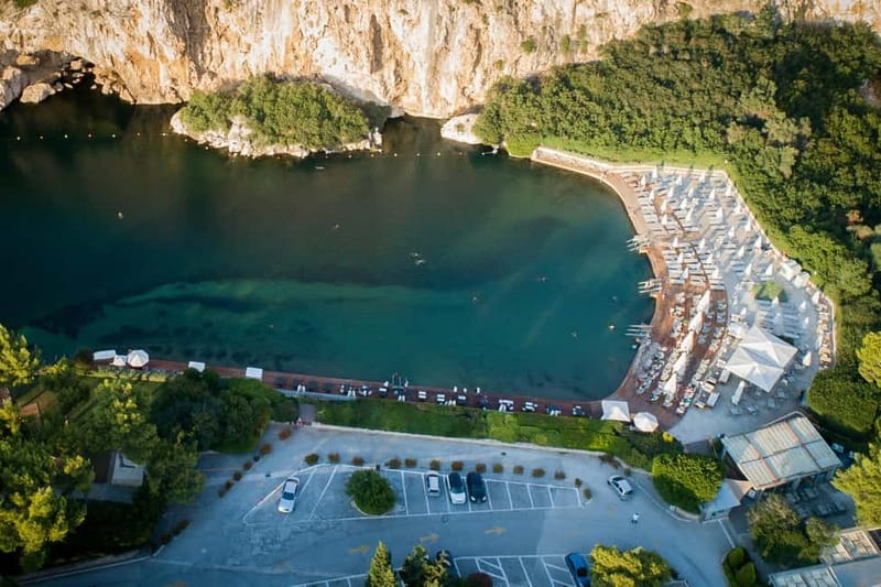 From Athens: Lake Vouliagmeni Spa & Temple of Poseidon Tour - The coastal road to Cape Sounion