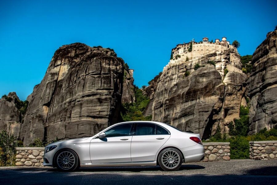 From Athens or Piraeus: Meteora Full-Day Private Trip - Lunch in a nearby village, at your own cost