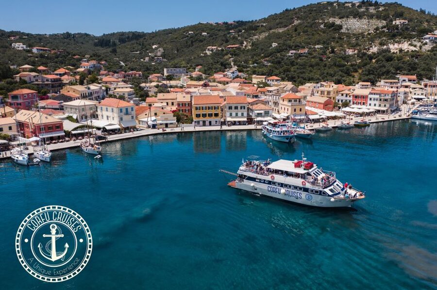 From Benitses/Lefkimmi: Paxos, Antipaxos & Caves Day Cruise - What the boat provides, and what it does not
