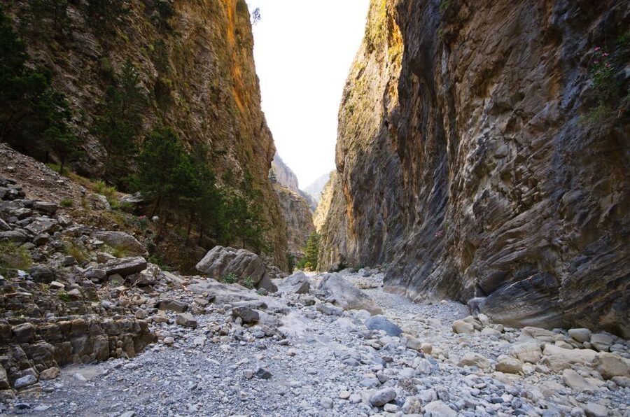 From Chania/Rethymno: Samariá Gorge Guided Hike with Pickup - The first descent is the hardest part for many people