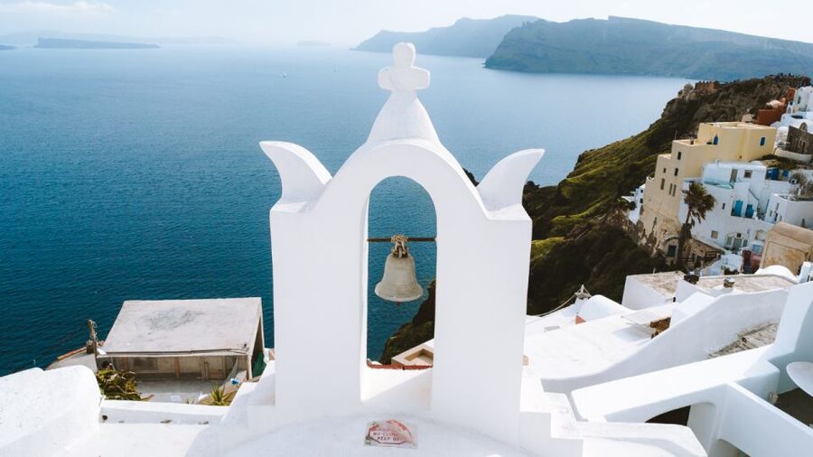 From Heraklion/Crete: Santorini Island Guided Day Trip - Arriving through Athinios Port