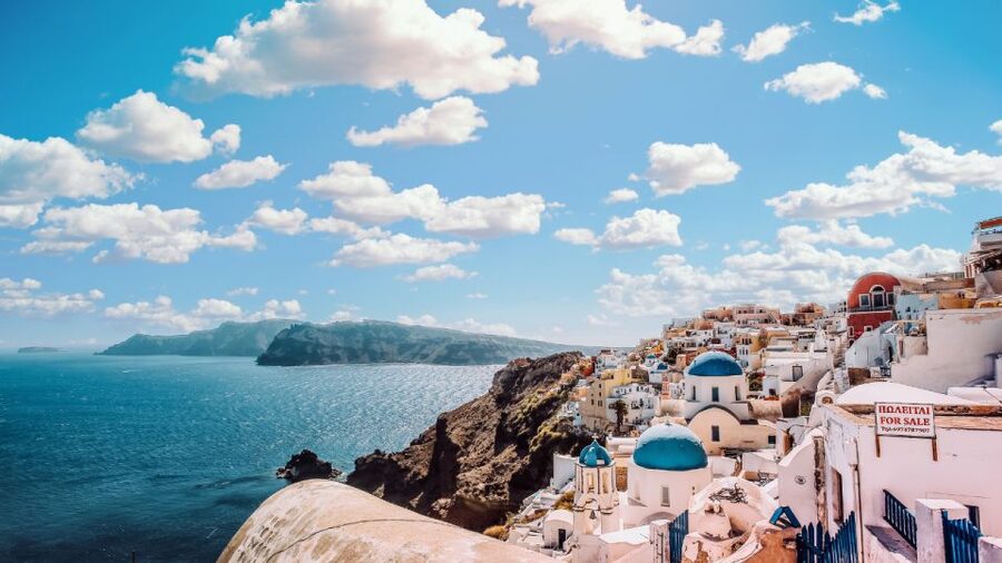 From Heraklion/Crete: Santorini Island Guided Day Trip - Fira: more freedom, more walking