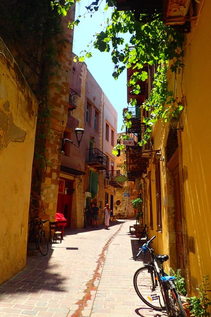 From Heraklion: Cruise to Balos Lagoon and Chania Old Town - Guides, languages, and the practical details