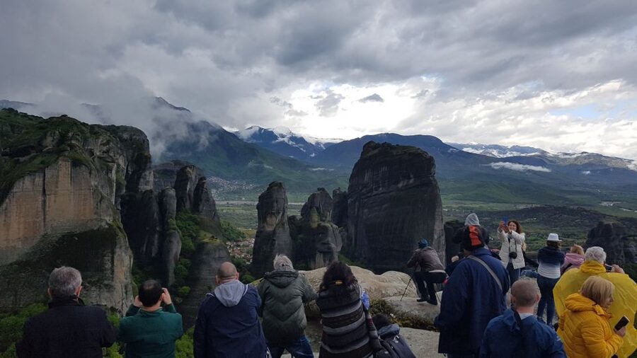 From Kalambaka or Kastraki: Midday Meteora Tour - Why Meteora works so well in a four-hour tour