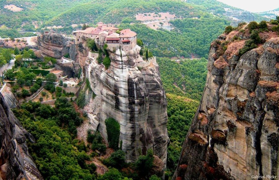 From Kalambaka or Kastraki: Midday Meteora Tour - Steps, clothing, and the €5 fee