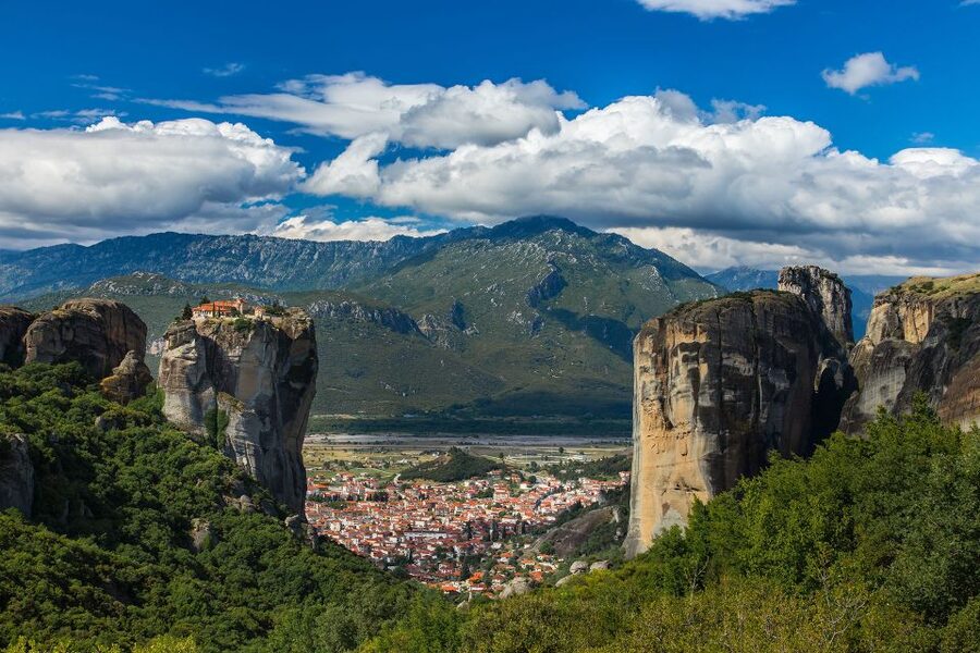 From Kalambaka or Kastraki: Midday Meteora Tour - What the $44 price includes