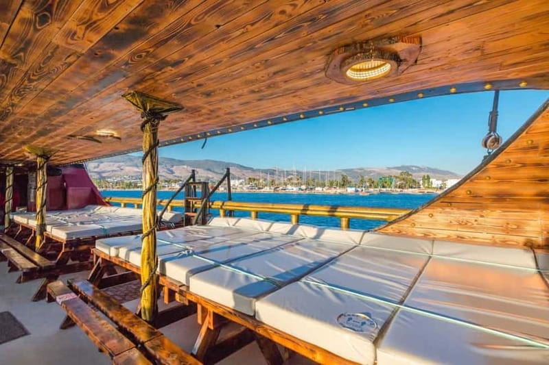 From Kos: Kalymnos, Pserimos and Plati Day Cruise with Lunch - Plati turns the boat into a floating water park