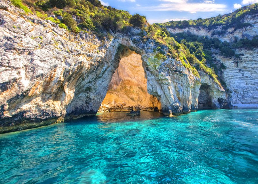 From Lefkimmi: Paxos, Antipaxos & Blue Caves Boat Tour - Timing, comfort and what to pack