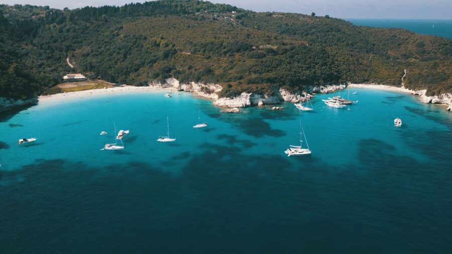 From Lefkimmi: Paxos, Antipaxos & Blue Caves Speedboat Tour - What the boat ride is really like