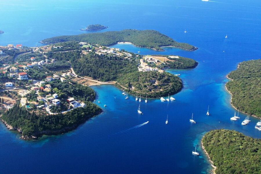 From Lefkimmi: Syvota, Blue Lagoon and Cave Sunset Cruise - Who should book this experience