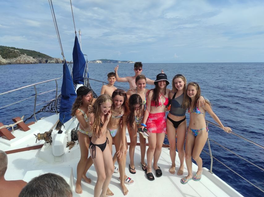 From Parga: Paxos and Antipaxos Cruise with Blue Caves - What the boat is like on a busy summer day