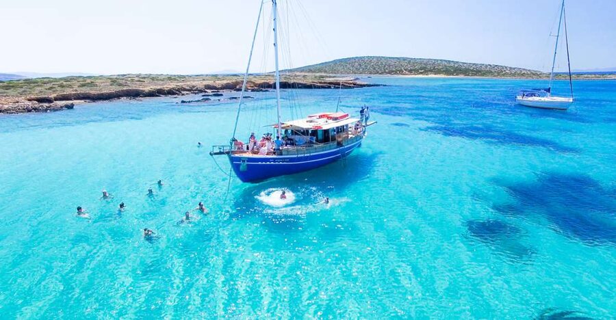 From Paros: Antiparos and Despotiko Full-Day Swim Cruise - A full day on the Cycladic Sea