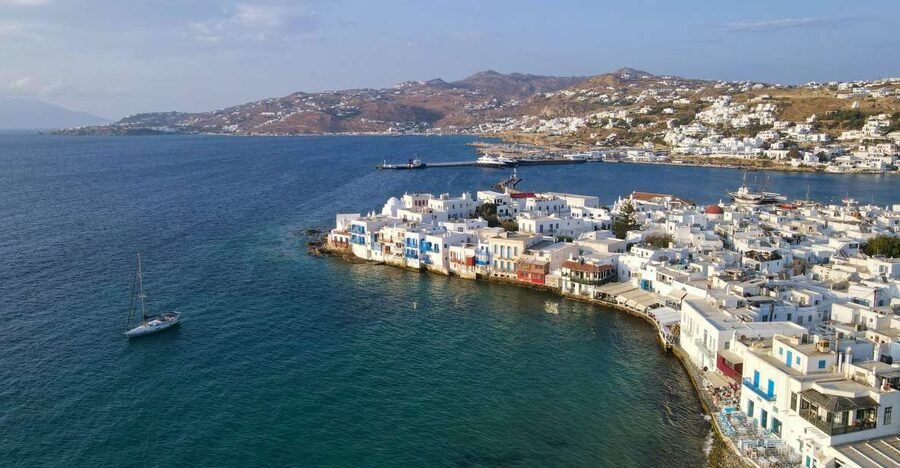 From Paros: Delos & Mykonos Full-Day Trip by Catamaran - Three hours among Delos ruins