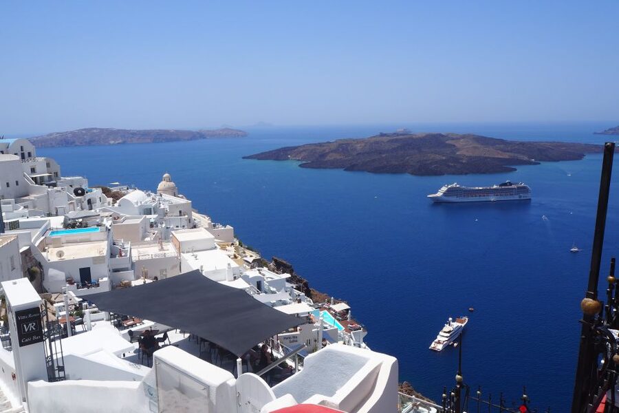 From Paros: Santorini Full-Day Boat Trip - The Oia question