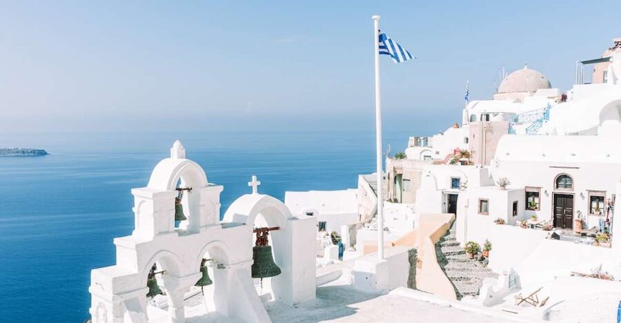 From Paros: Santorini full-Day Trip - Arriving at Santorini’s port and riding to Fira