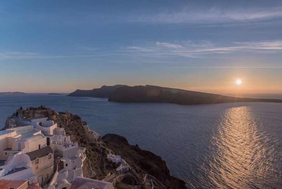 From Rethymno Port: Day Tour to Santorini - The optional volcano and black-sand choice