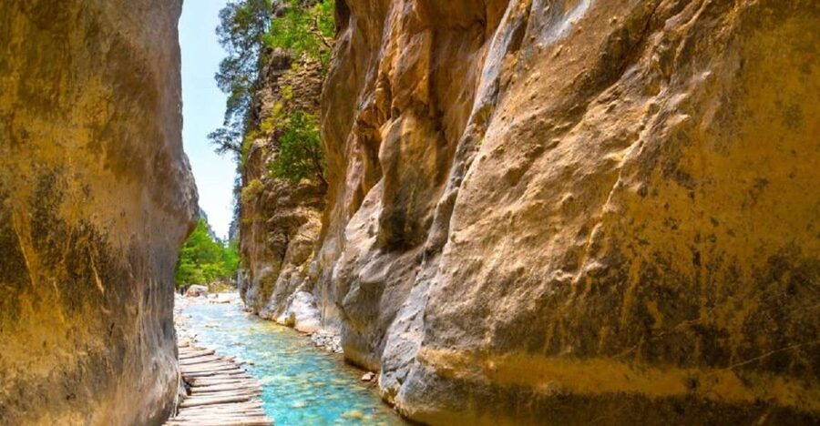 From Rethymno: Samariá Gorge Full-Day Hike - Why Samariá Gorge is worth the long day