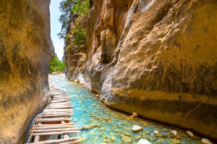 From Rethymno: Samariá Gorge Full-Day Hike - Early pickup and the ride to Omalos