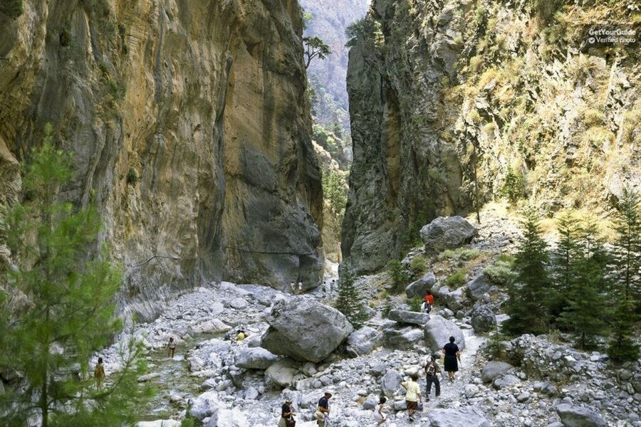 From Rethymno: Samaria Gorge Full-Day Trek, Pickup & Guide - The coach ride from Rethymno to Omalos