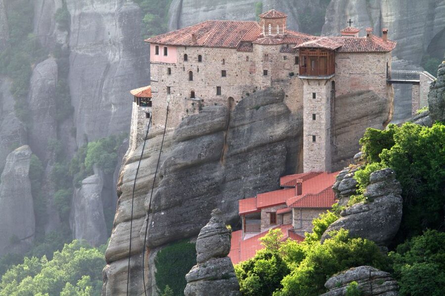 From Thessaloniki: Full Day Trip to Meteora - How the guiding shapes the experience