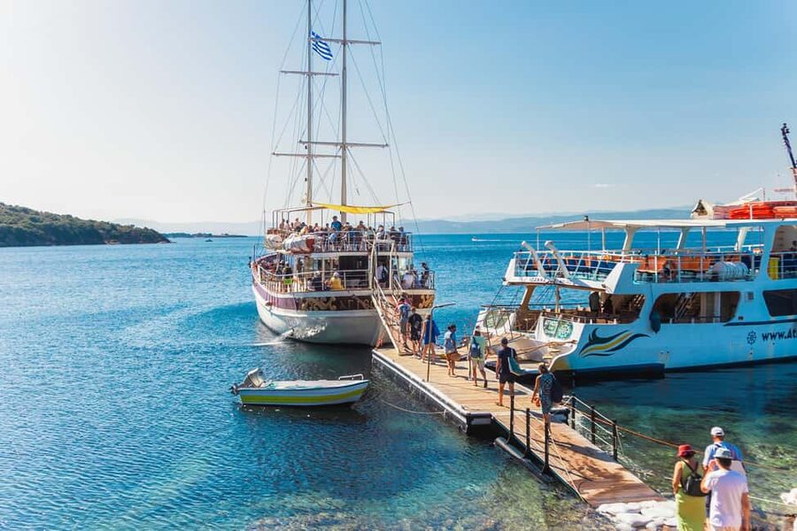 From Thessaloniki: Halkidiki Blue Lagoon Cruise with Lunch - The final swim near Vourvourou