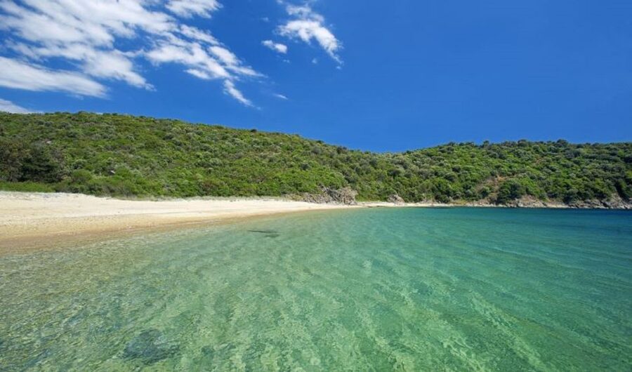 From Thessaloniki: Halkidiki Blue Lagoon Cruise - Swimming in the Blue Lagoon