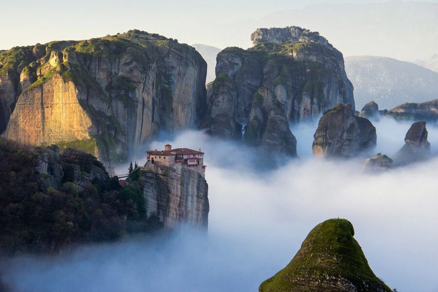 From Thessaloniki: Private Day Trip to Meteora with Transfer - Inside Varlaam, Grand Meteoro, or another open monastery