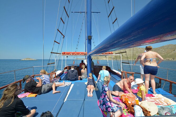 Full Day 3-Island Boat Cruise from Port of Kos - Plati’s clear water and practical swimming stop
